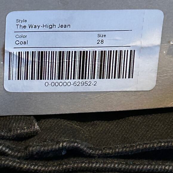 Everlane Women's Black Straight Leg Jeans - Picture 11 of 11